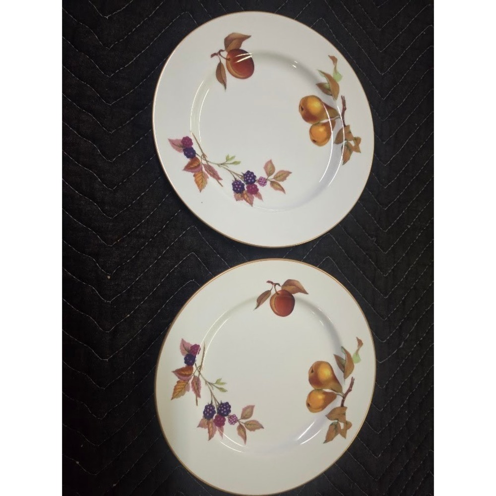 Royal Worcester Evesham Fine Porcelain 8.5 Inch Salad Plates Set of 2 England